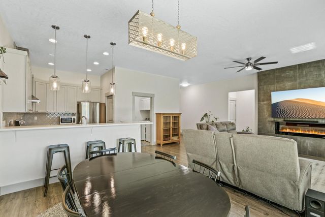 6916 E 4th Ave, Spokane Valley, WA 99212