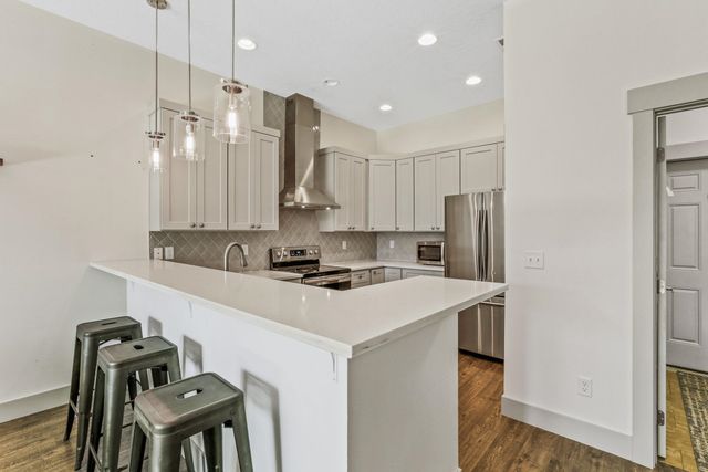 6916 E 4th Ave, Spokane Valley, WA 99212