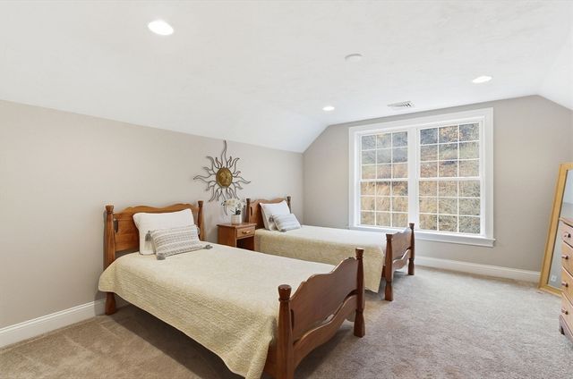 28 Cortland Way, Grafton, MA 01519