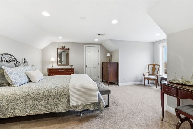 28 Cortland Way, Grafton, MA 01519