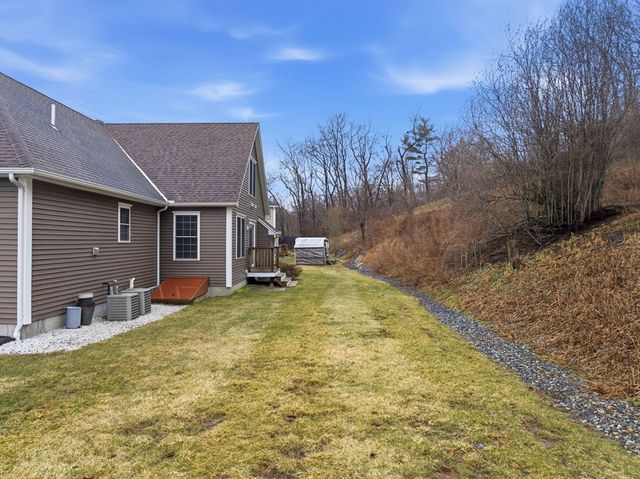 28 Cortland Way, Grafton, MA 01519