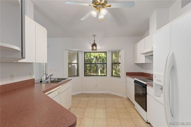 5625 S Dede Terrace, Inverness, FL 34452