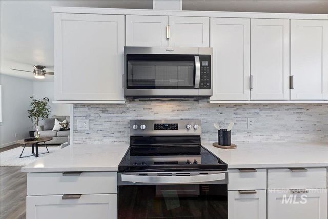 1184 Starfire, Twin Falls, ID 83301