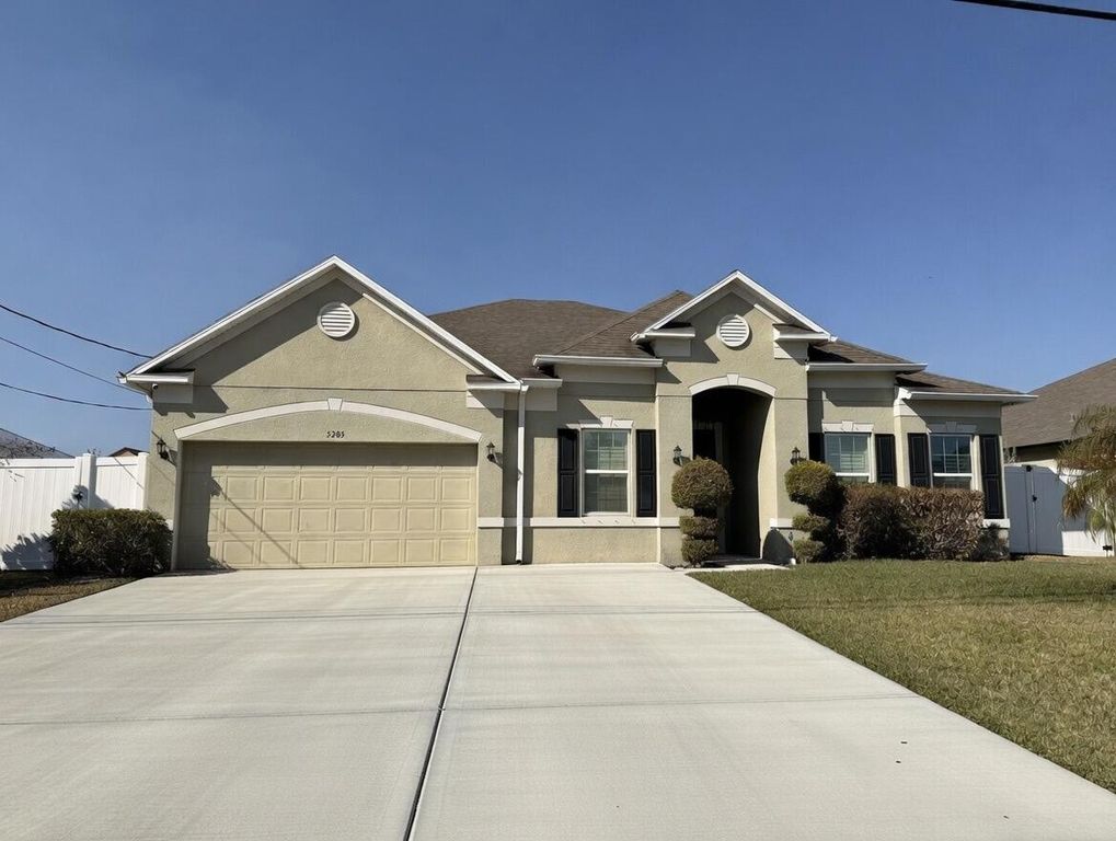 5285 NW South Delwood Drive, Port St. Lucie, Port St Lucie, FL 34986