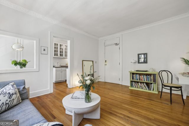 70 Sheridan Drive NE 9, Atlanta, GA 30305