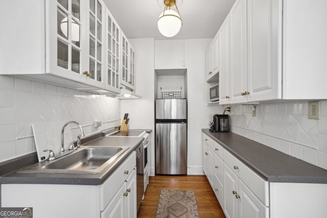 70 Sheridan Drive NE 9, Atlanta, GA 30305