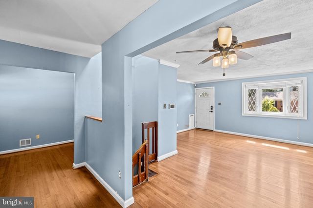6940 EMERSON ST, Hyattsville, MD 20784
