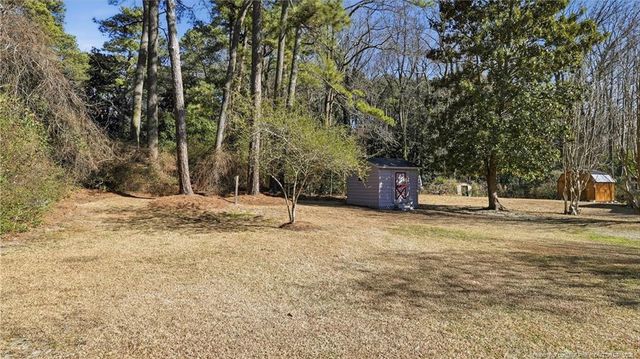716 Pinecrest Street, Carthage, NC 28327