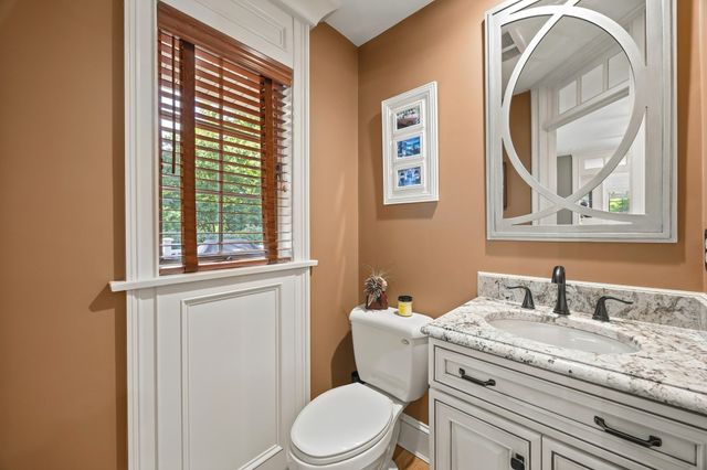 9 Cranbrook Rd, Shrewsbury, MA 01545