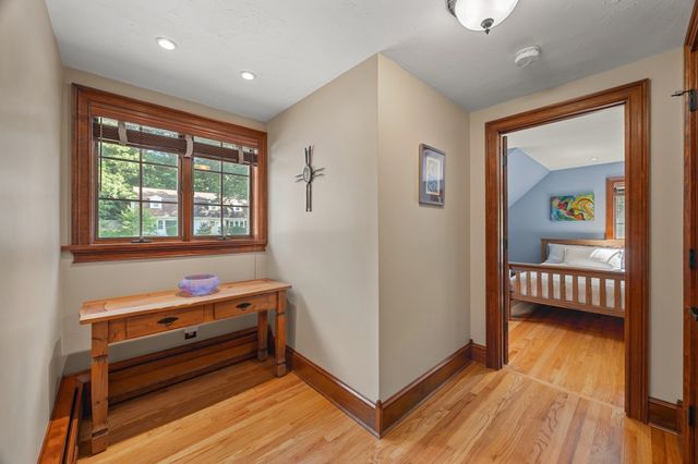 9 Cranbrook Rd, Shrewsbury, MA 01545