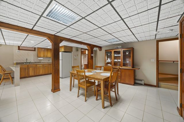 9 Cranbrook Rd, Shrewsbury, MA 01545