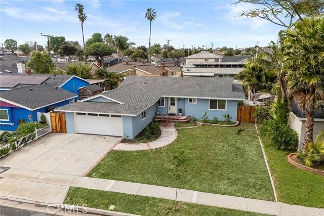 15631 Toway, Huntington Beach, CA 92647