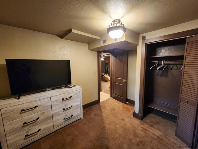 1003 W HILL RD, Laramie, WY 82072