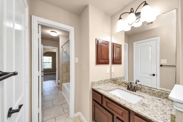 66 Lindenberry Circle, Spring, TX 77389