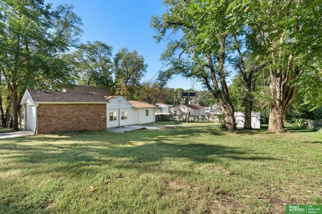 1504 Harrison Street, Omaha, NE 68147