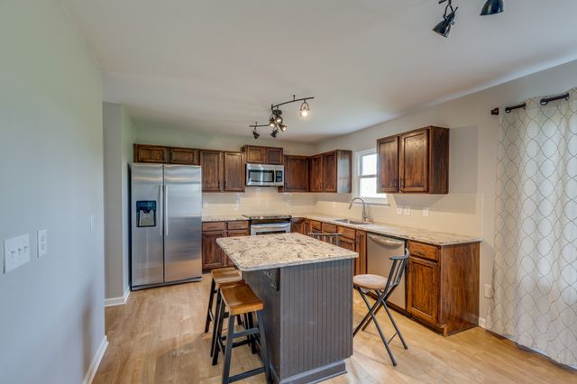 4017 Cadence Dr, Spring Hill, TN 37174