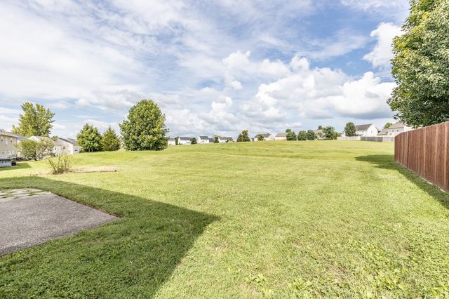 4017 Cadence Dr, Spring Hill, TN 37174