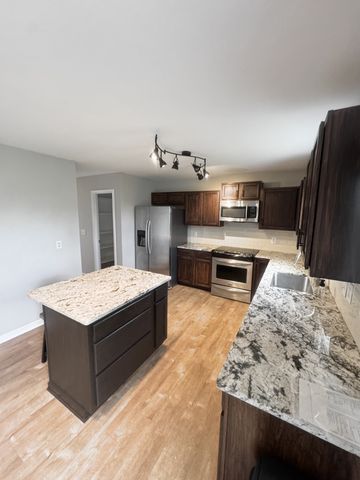 4017 Cadence Dr, Spring Hill, TN 37174