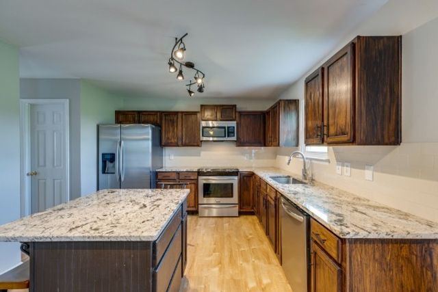 4017 Cadence Dr, Spring Hill, TN 37174