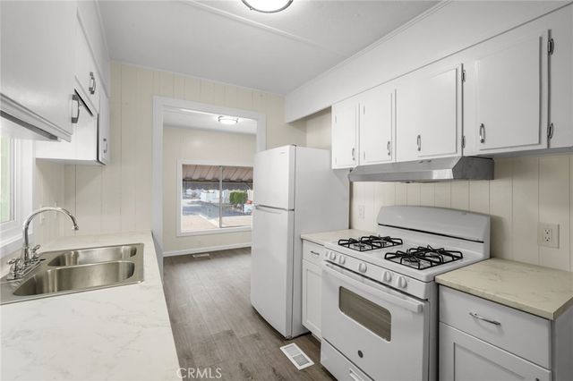 2150 S San Jacinto Avenue 54, San Jacinto, CA 92583