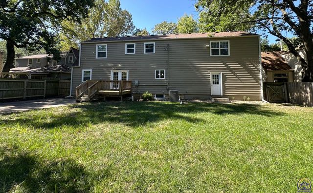 1520 SW Oakley AVE, Topeka, KS 66604