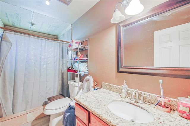 32985 Mescal Street, Los Fresnos, TX 78566