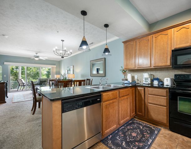 325 Majestic Drive 4-127, Branson, MO 65616