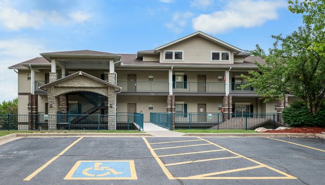 325 Majestic Drive 4-127, Branson, MO 65616