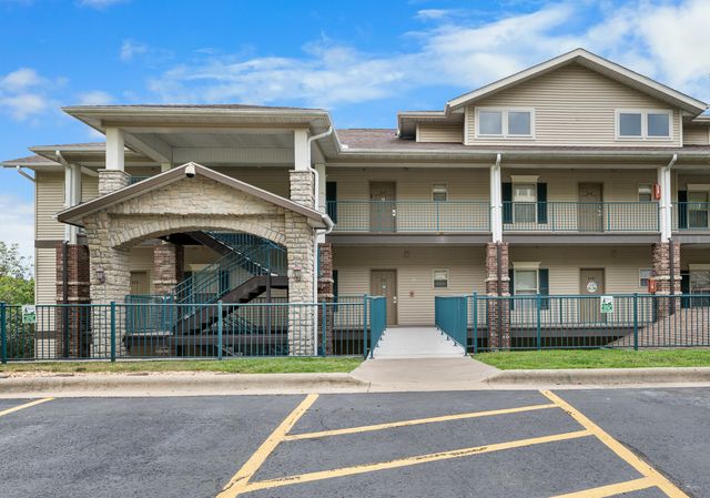 325 Majestic Drive 4-127, Branson, MO 65616