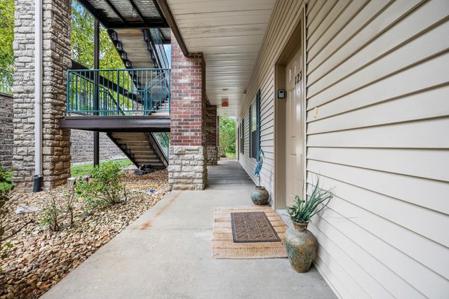 325 Majestic Drive 4-127, Branson, MO 65616