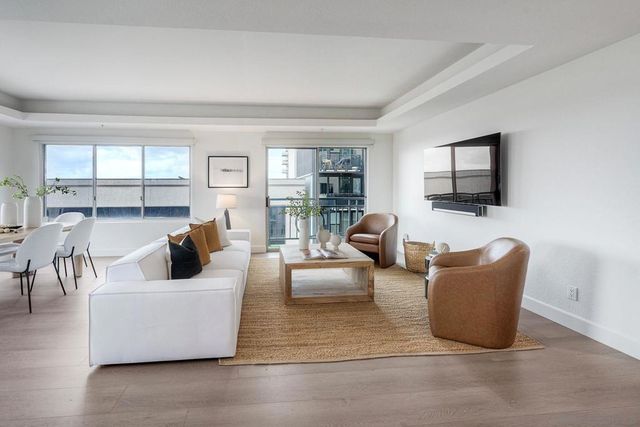 3060 6th Ave 19, San Diego, CA 92103