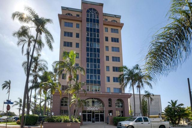 3060 6th Ave 19, San Diego, CA 92103