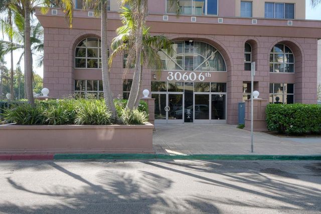 3060 6th Ave 19, San Diego, CA 92103