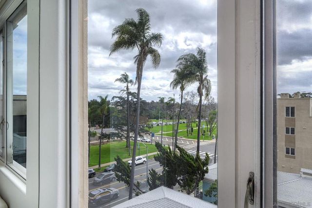 3060 6th Ave 19, San Diego, CA 92103