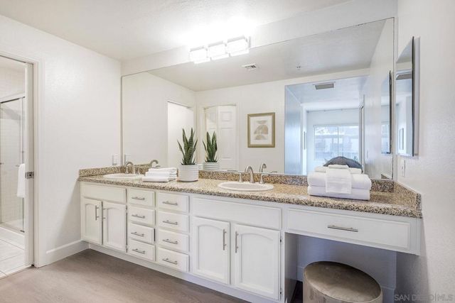 3060 6th Ave 19, San Diego, CA 92103