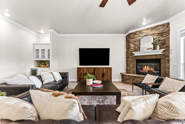 1177 E Riversong Dr., Eagle, ID 83616