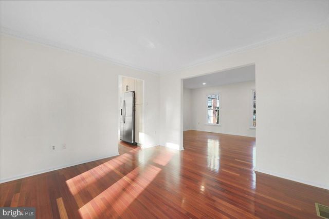 7 FALLSWOOD CT, Rockville, MD 20854