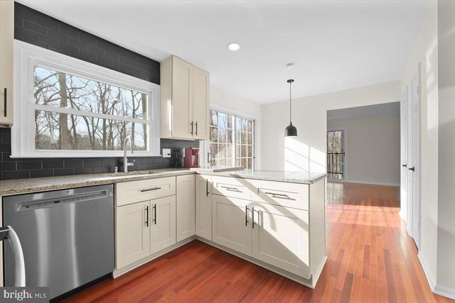 7 FALLSWOOD CT, Rockville, MD 20854