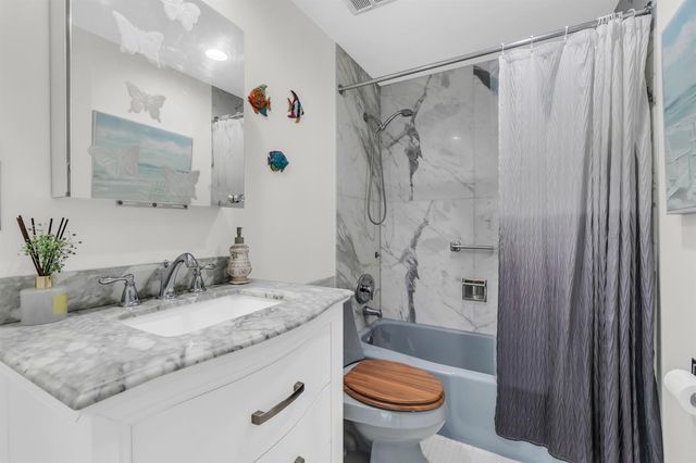 3300 NE 36th Street 1711, Fort Lauderdale, FL 33308