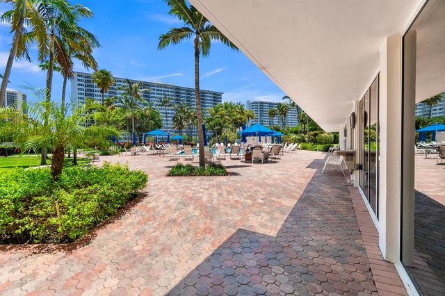 3300 NE 36th Street 1711, Fort Lauderdale, FL 33308