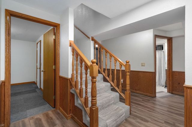 2625 W Village Lane, Springfield, MO 65807