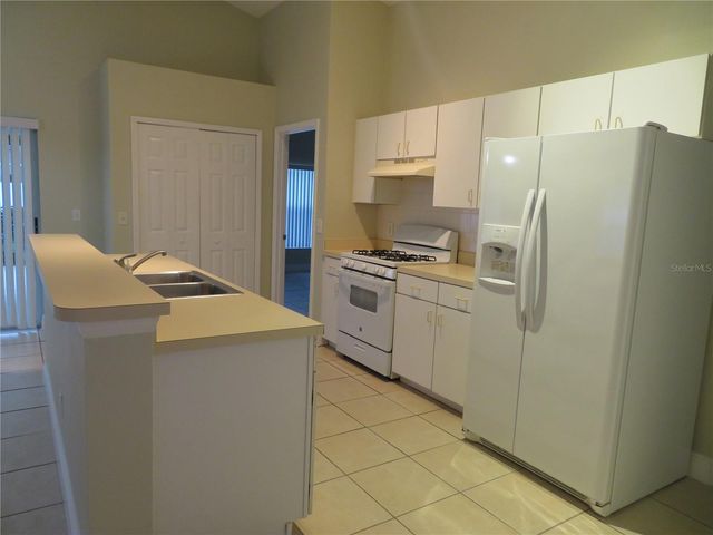 325 SONJA CIRCLE, Davenport, FL 33897