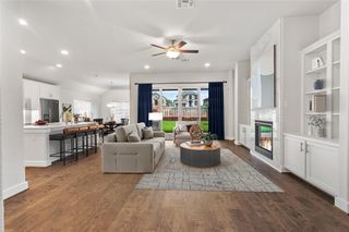 422 Sitlington LN, Austin, TX 78738