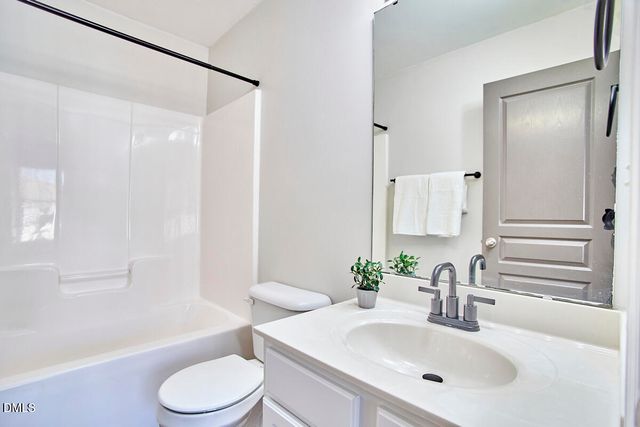 4411 Sugarbend Way, Raleigh, NC 27606