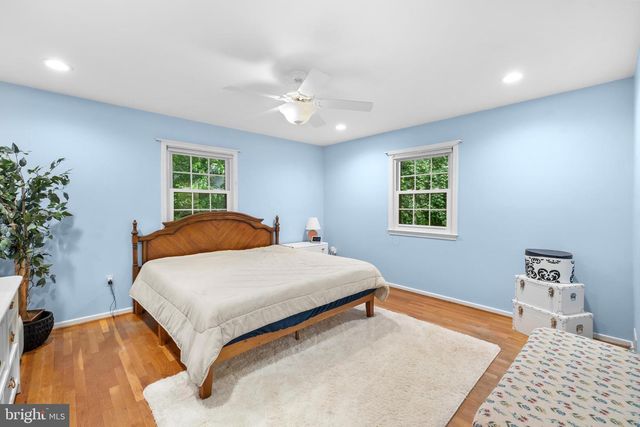 410 VICTORIA CT NW, Vienna, VA 22180