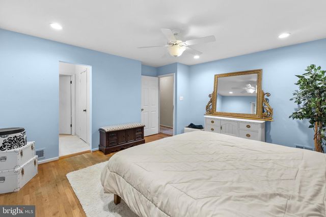 410 VICTORIA CT NW, Vienna, VA 22180
