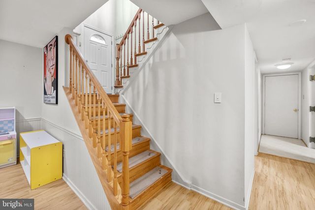 410 VICTORIA CT NW, Vienna, VA 22180
