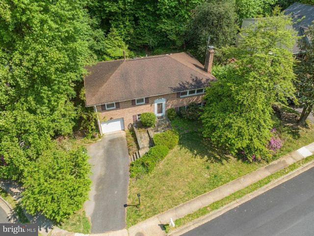 410 VICTORIA CT NW, Vienna, VA 22180