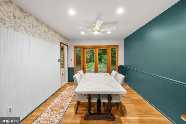 410 VICTORIA CT NW, Vienna, VA 22180