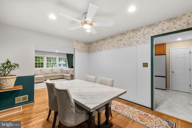 410 VICTORIA CT NW, Vienna, VA 22180